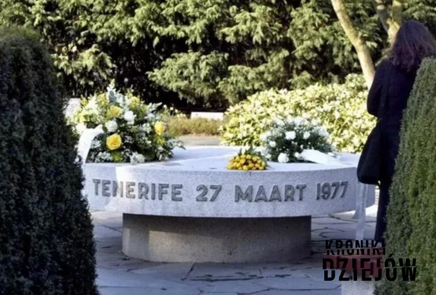 Miejsce pochówku ofiar samolotu KLM (cmentarz Westgaarde, Amsterdam) Największa katastrofa lotnicza w historii, czyli data, przebieg, wydarzenia oraz największe katastrofy lotnicze