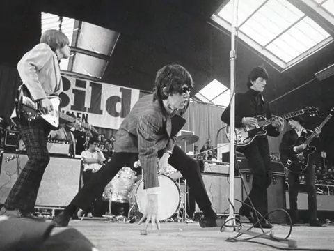 Milicja, zamieszki i honorarium w wódce. Legendarny koncert Rolling Stonesów, który wstrząsnął PRL-em