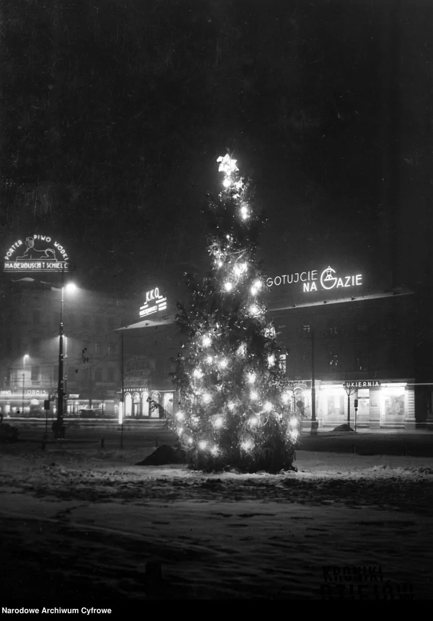 Choinka w Alejach Jerozolimskich