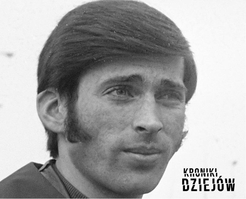 Kazimierz Deyna u szczytu sławy, a także informacje o jego karierze, klubach, działaniu w reprezentacji Polski, osiągnięciach i rekordach