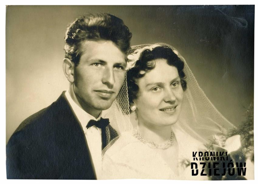 Typowe wesele w PRL, czyli jak bawili się ludzie na weselach i tradycje weselne w Polsce