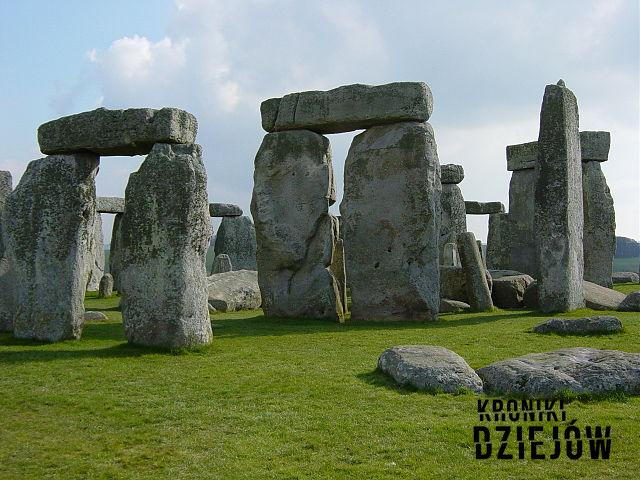 Angielski Stonehenge, jakie są rodzaje budowli megalitycznych, struktury megalityczne w Polsce