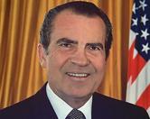 Dlaczego prezydent Richard Nixon musiał złożyć publiczną dymisję? – afera Watergate
